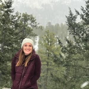 Meet your Posher, Chloe